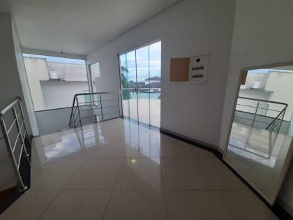 A Arte de Viver Bem — Mansão no Ponta Negra com Boate, Piscina com Hidro e 600m² de Puro Requinte