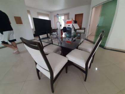 A Arte de Viver Bem — Mansão no Ponta Negra com Boate, Piscina com Hidro e 600m² de Puro Requinte
