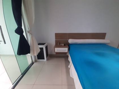 A Arte de Viver Bem — Mansão no Ponta Negra com Boate, Piscina com Hidro e 600m² de Puro Requinte