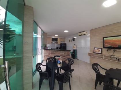 A Arte de Viver Bem — Mansão no Ponta Negra com Boate, Piscina com Hidro e 600m² de Puro Requinte