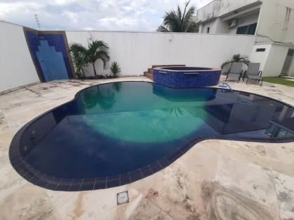 A Arte de Viver Bem — Mansão no Ponta Negra com Boate, Piscina com Hidro e 600m² de Puro Requinte