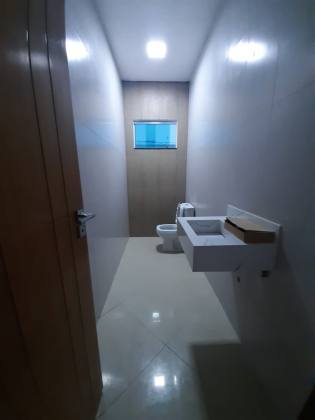 A Arte de Viver Bem — Mansão no Ponta Negra com Boate, Piscina com Hidro e 600m² de Puro Requinte