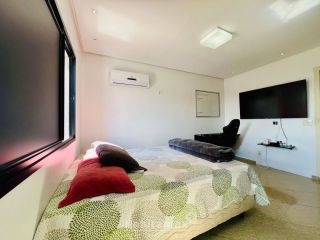 •	Viva com Elegância no Condomínio Personalité – 3 Suítes e 3 Vagas de Garagem. Financia