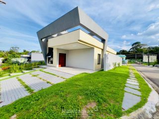 Viva com Estilo: Casa de Alto Padrão no Condomínio Quinta das Marinas. 3 quartos, financia!
