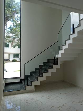 CASA DUPLEX ESPETACULAR COM 4 SUÍTES  NO CONDOMINIO RESERVA PARQUE - PONTA NEGRA. FINANCIA!