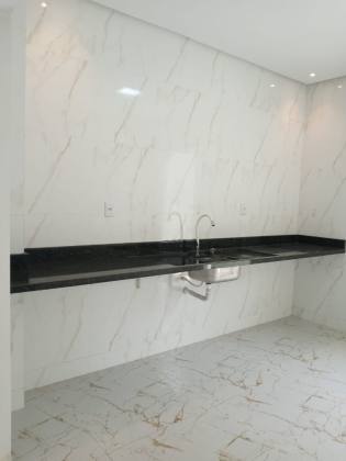 CASA DUPLEX ESPETACULAR COM 4 SUÍTES  NO CONDOMINIO RESERVA PARQUE - PONTA NEGRA. FINANCIA!