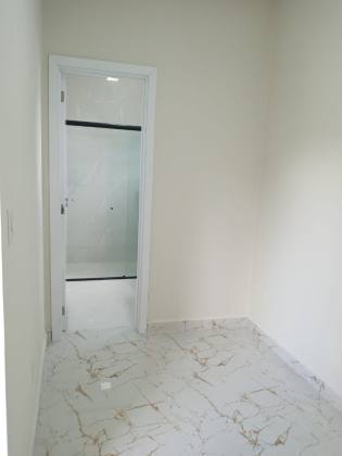 CASA DUPLEX ESPETACULAR COM 4 SUÍTES  NO CONDOMINIO RESERVA PARQUE - PONTA NEGRA. FINANCIA!