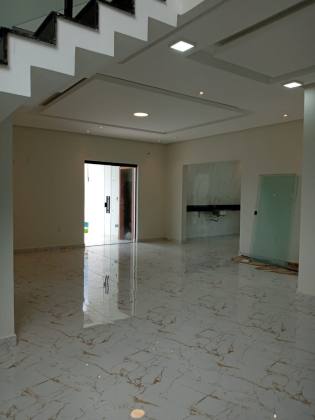 CASA DUPLEX ESPETACULAR COM 4 SUÍTES  NO CONDOMINIO RESERVA PARQUE - PONTA NEGRA. FINANCIA!