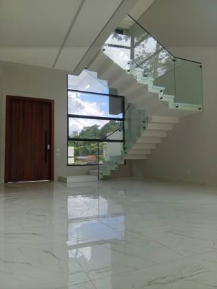 CASA DUPLEX ESPETACULAR  4 SUITES A VENDA - CONDOMINIO ALPHAVILLE 4 - PONTA NEGRA