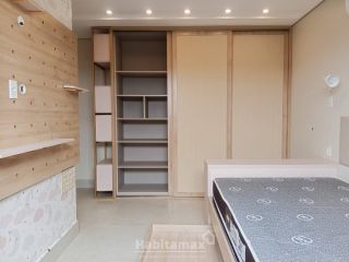 Essa casa alto padrão com 3 suítes vai te surpreender nos mínimos detalhes, semi-mobiliada, financia!