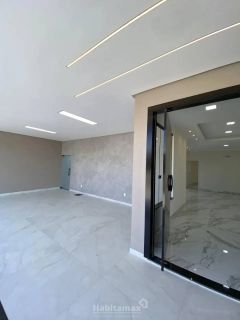 Linda casa Duplex no Residencial Morada dos Pássaros com 4 suítes confortáveis. Sua família merece o melhor. Aceita financiamento!