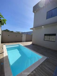 Linda casa Duplex no Residencial Morada dos Pássaros com 4 suítes confortáveis. Sua família merece o melhor. Aceita financiamento!