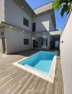 Linda casa Duplex no Residencial Morada dos Pássaros com 4 suítes confortáveis. Sua família merece o melhor. Aceita financiamento!