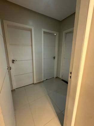 Essa casa é pra você que está buscando uma casa linda com 5 quartos no CAMPOS ELISEOS -PLANALTO. Financia!