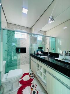 1.	Casa Espetacular no Jardim Versalles – 100% Mobiliada, espaço Gourmet, ampla e com quintal dos sonhos!