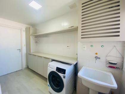 Apartamento Alto Padrão, 100% mobiliado para você que busca conforto e sofisticação no Condomínio Reserva Inglesa- com vista pro rio- London. Conheça!