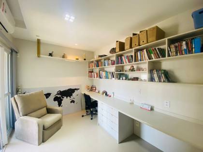 Apartamento Alto Padrão, 100% mobiliado para você que busca conforto e sofisticação no Condomínio Reserva Inglesa- com vista pro rio- London. Conheça!