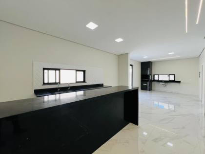 DUPLEX ESPETACULAR COM 5 SUITES no CONDOMINIO RESERVA DO PARQUE. | PONTA NEGRA