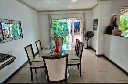 MANSÃO ESPETACULAR PARA ALUGUEL - 4 QUARTOS (3 SUITES) - PONTA NEGRA
