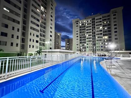 Apartamento com 3 quartos sendo 1 suíte no WEEKEND CLUB | Ponta Negra, armários e climatizado. Conheça agora!