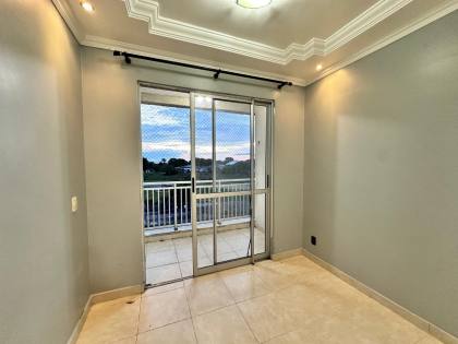 Apartamento com 3 quartos sendo 1 suíte no WEEKEND CLUB | Ponta Negra, armários e climatizado. Conheça agora!
