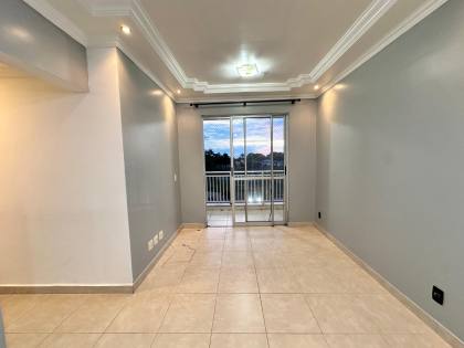 Apartamento com 3 quartos sendo 1 suíte no WEEKEND CLUB | Ponta Negra, armários e climatizado. Conheça agora!