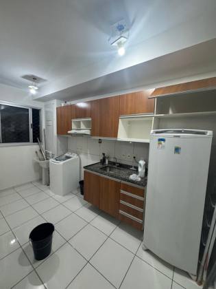 Conheça esse apartamento no Life Flores- 2 quartos sendo 1 suíte, armários e climatizado. 1 vaga!