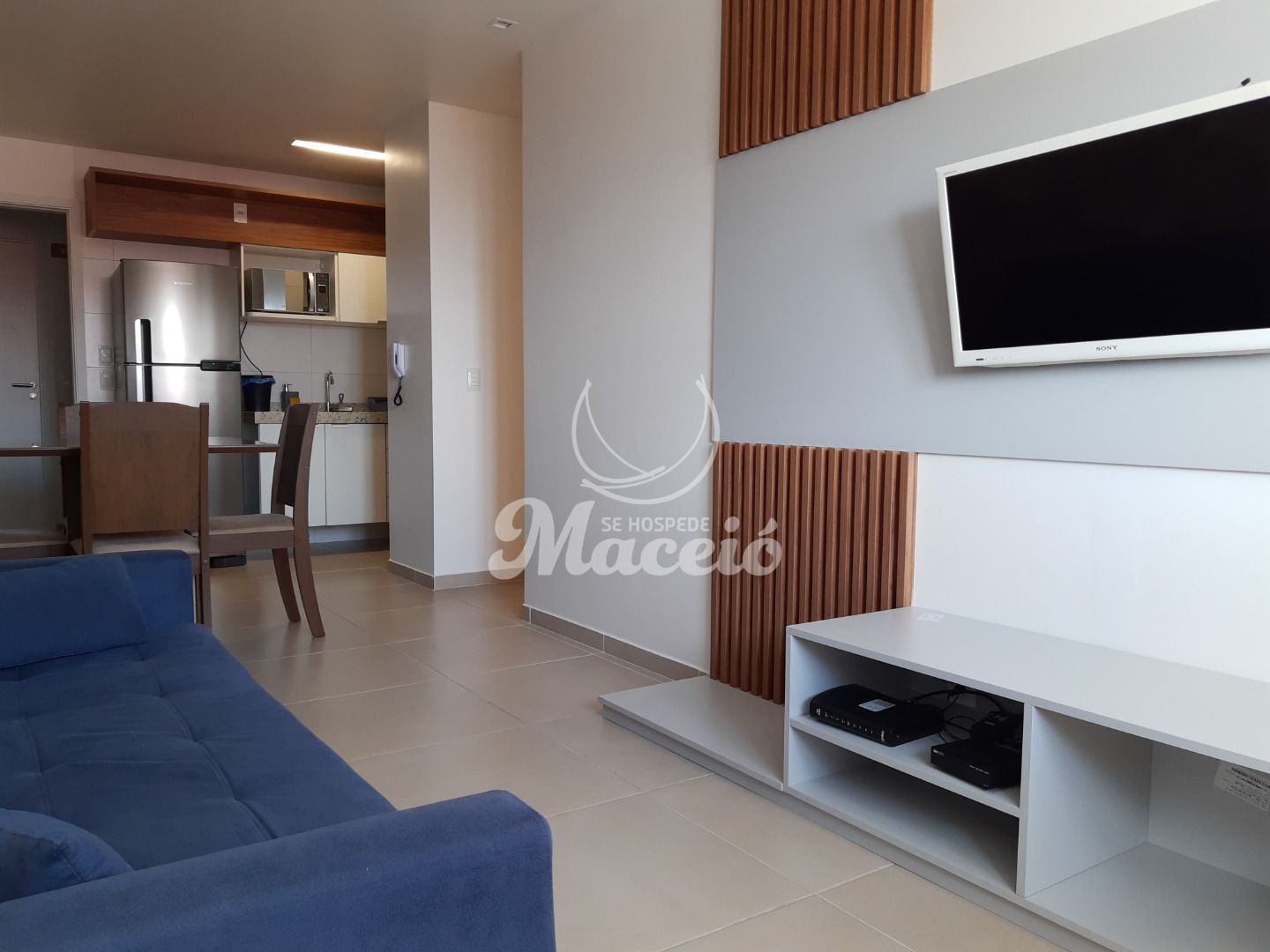 Quarto e sala, excelente localização, Ponta Verde