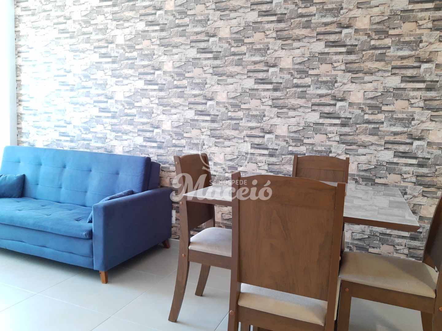 Quarto e sala, excelente localização, Ponta Verde