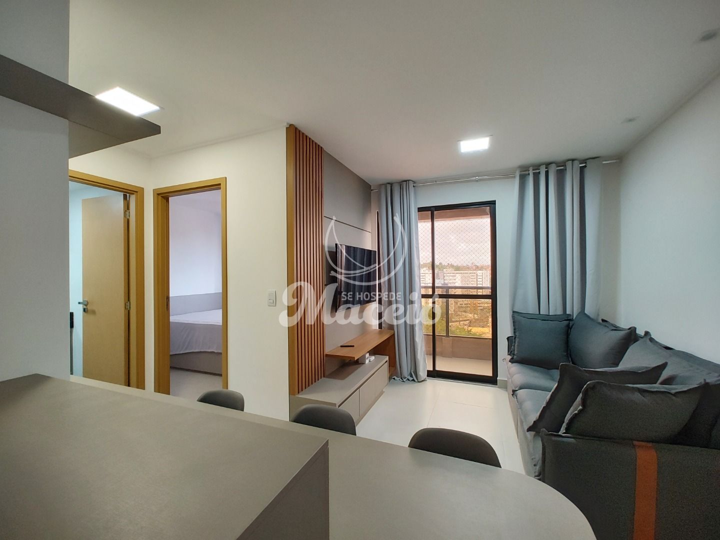 Quarto e Sala novo em ótima localização Jatiúca
