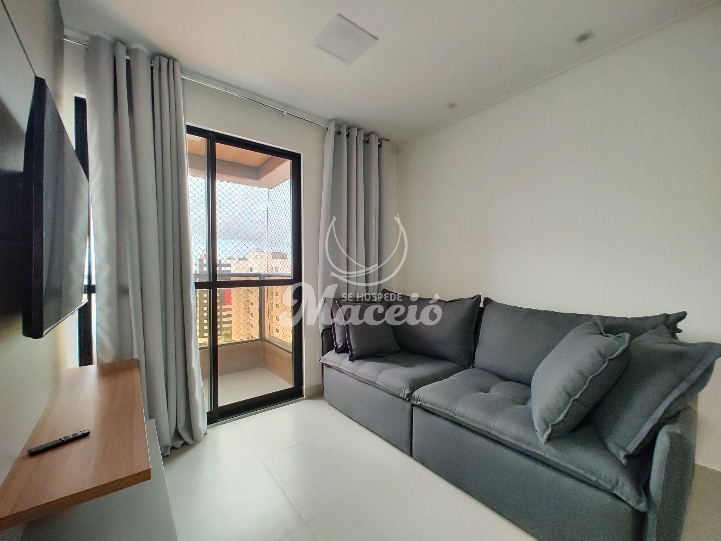 Quarto e Sala novo em ótima localização Jatiúca
