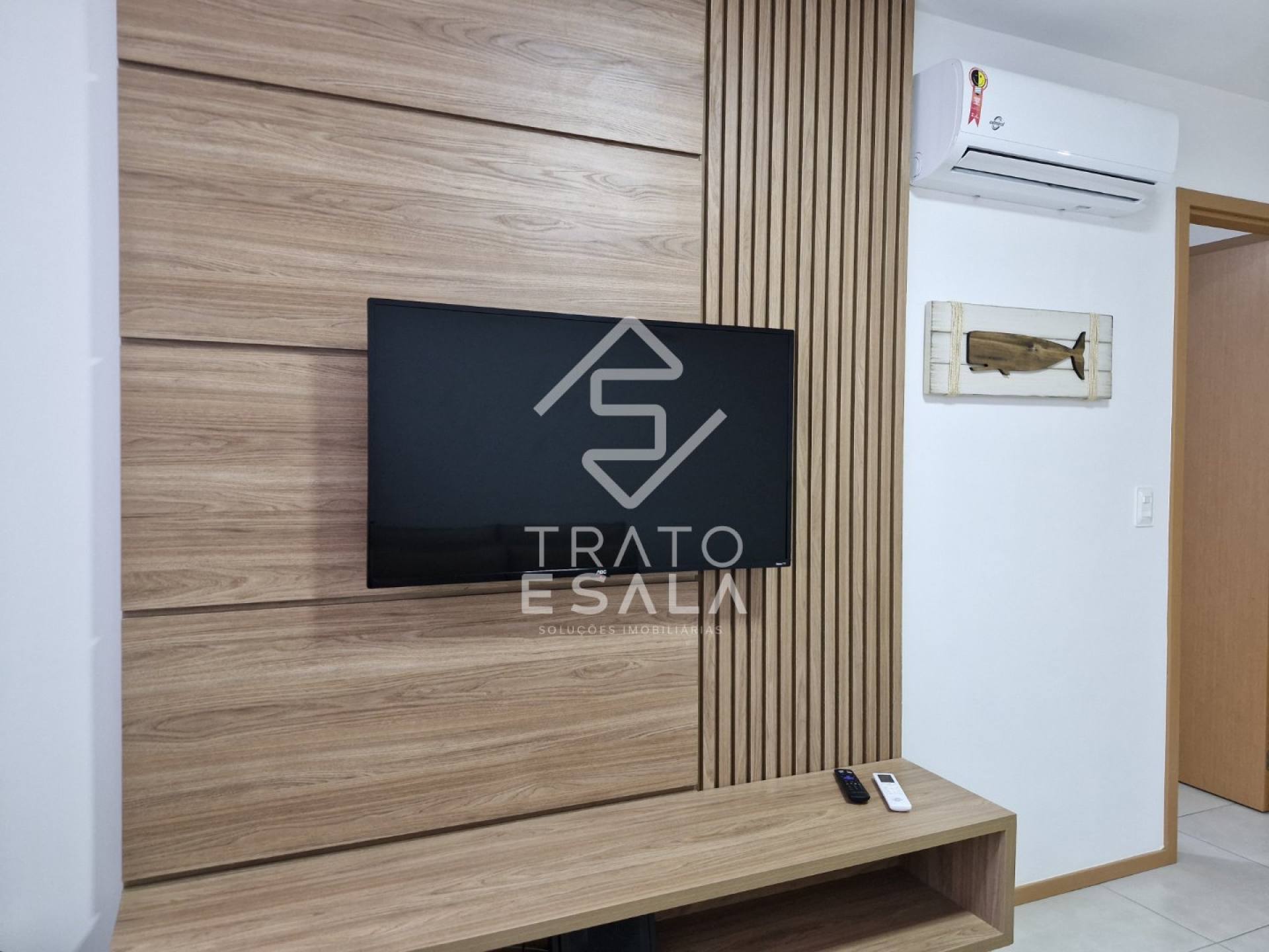 Quarto e sala mobiliado e com área de lazer completa