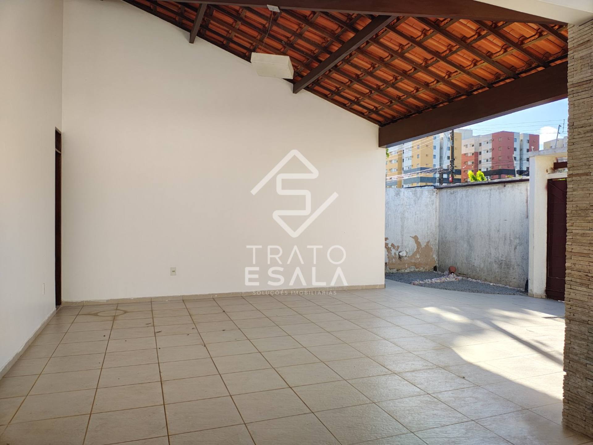 A casa que você precisa, para uma moradia tranquila no Santa Amélia