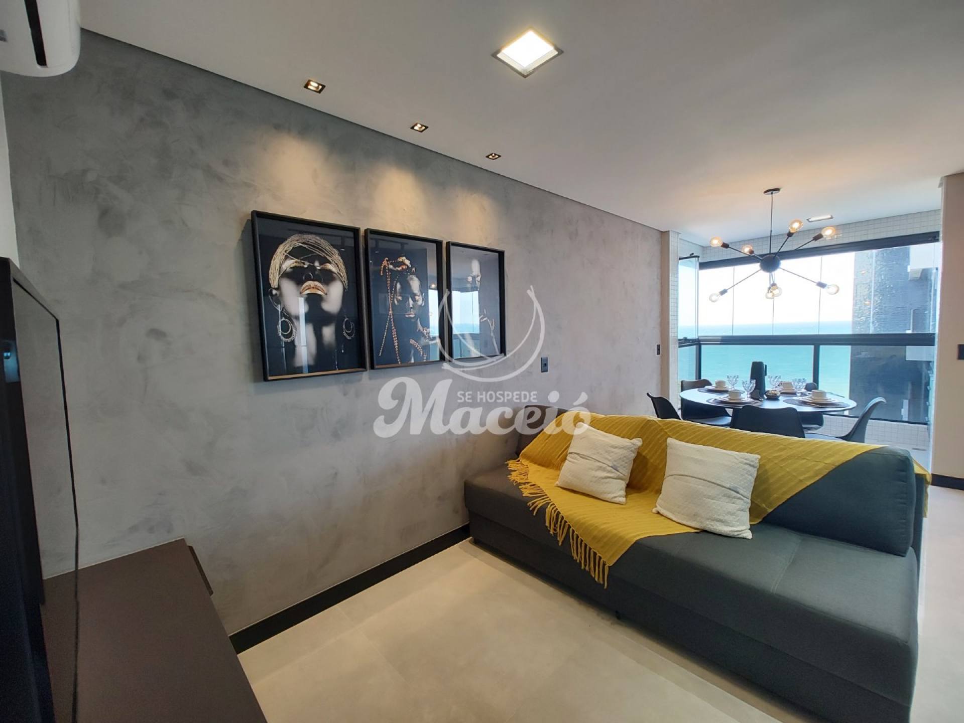 Quarto e sala novo, decorado e completo, no Sky Concept