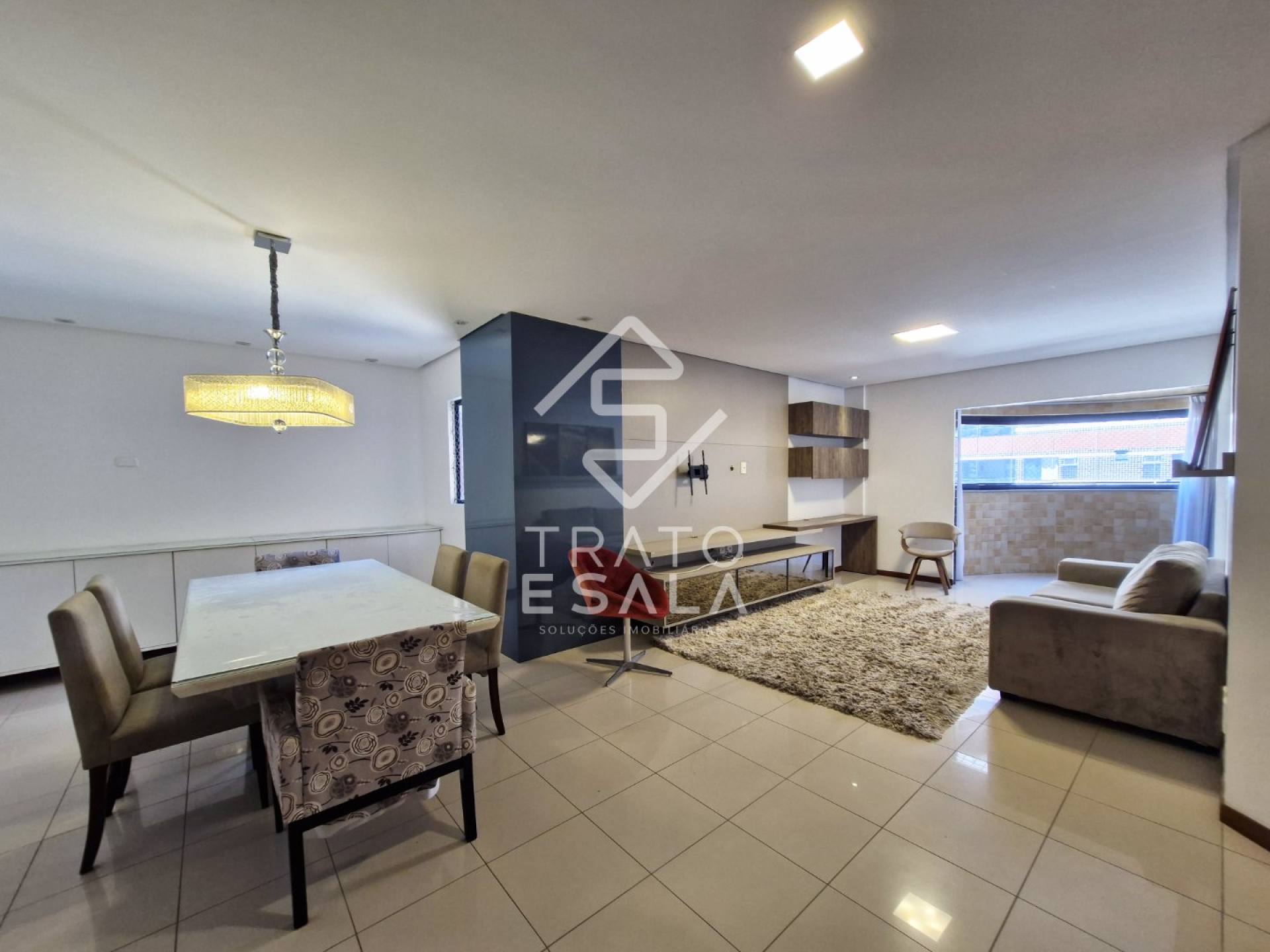 Apartamento 3 quartos, amplo, decorado e completo, na Ponta Verde