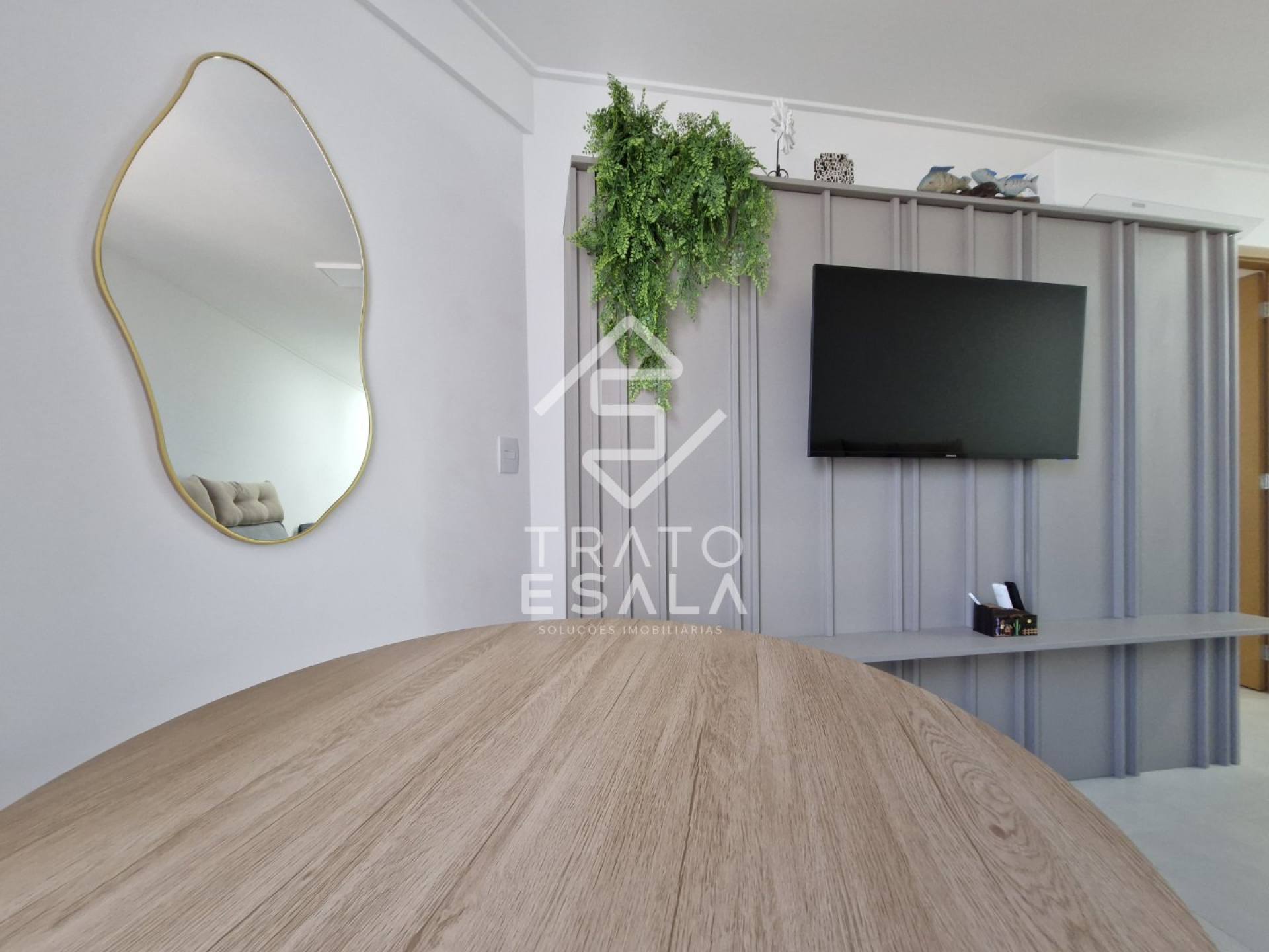 Apartamento quarto e sala, no Edifício Studio Design 3, em frente à Praça Lions, na Pajuçara