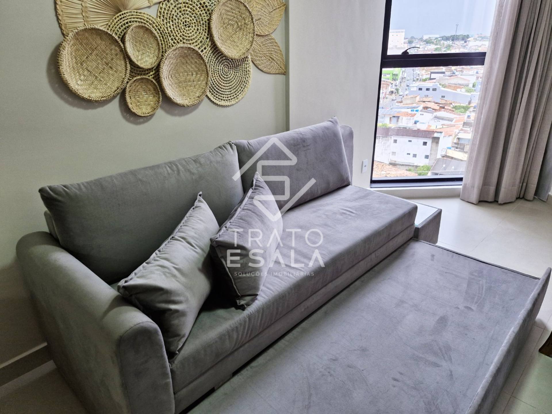Apartamento quarto e sala, com suíte reversível, recém entregue e mobiliado
