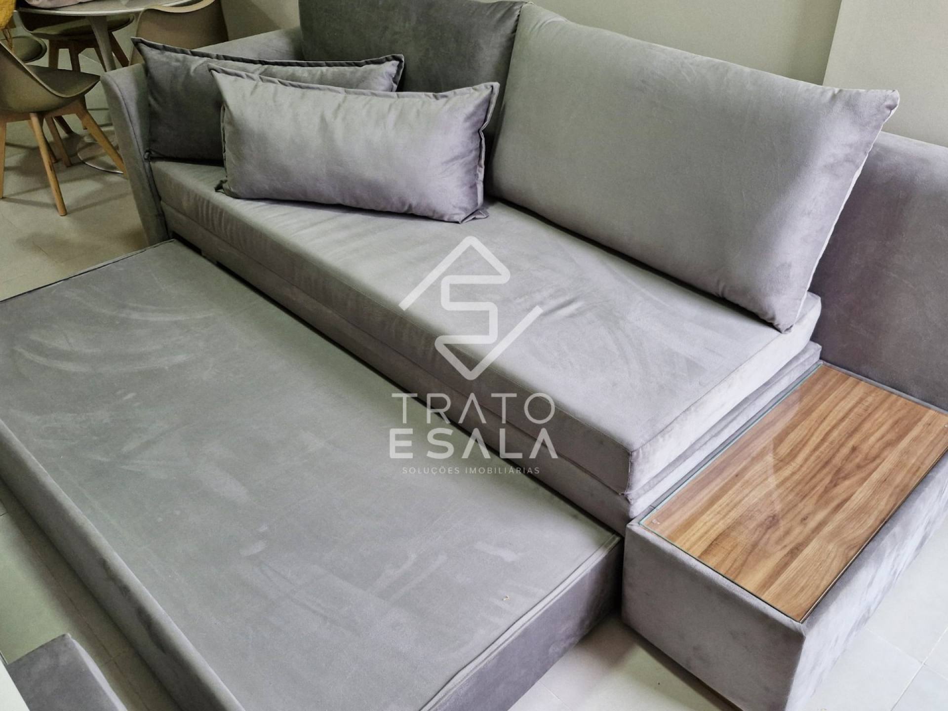 Apartamento quarto e sala, com suíte reversível, recém entregue e mobiliado