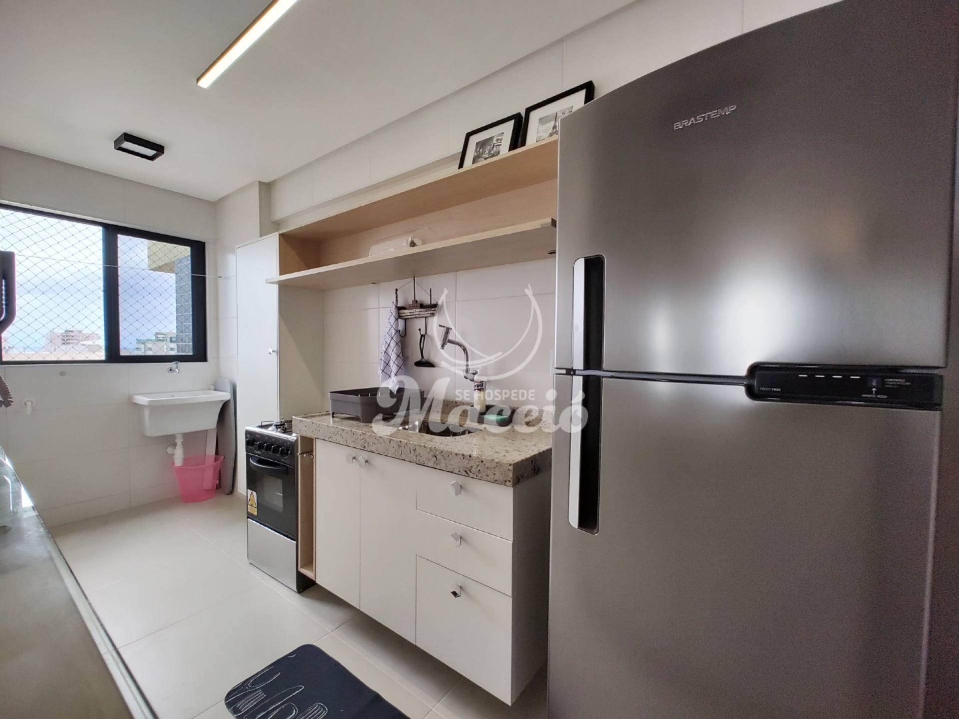 Quarto e sala, novo, excelente oportunidade na Ponta Verde