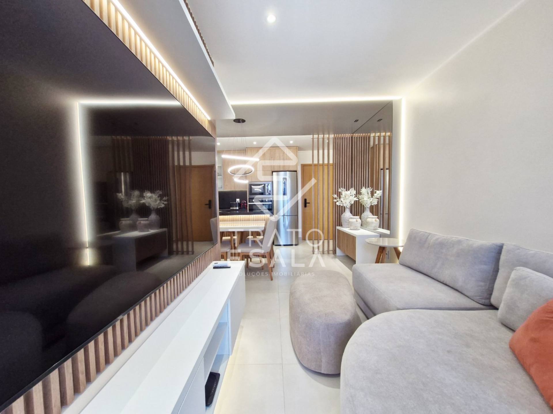 Dois quartos novo, na segunda quadra da orla da Pajuçara