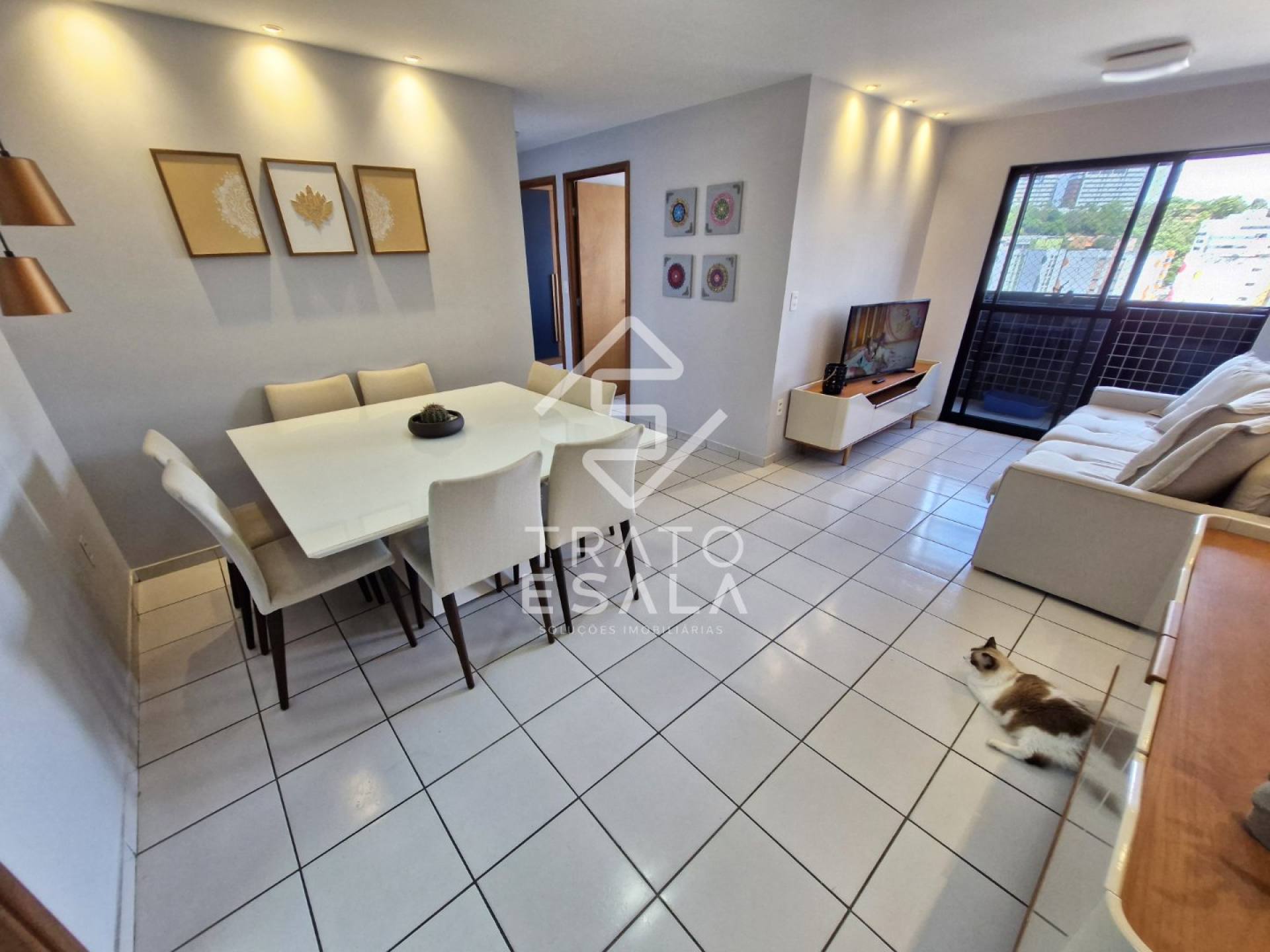 Apartamento com 3 quartos, sendo 1 suíte no bairro Jatiúca próximo ao Maceió Shopping