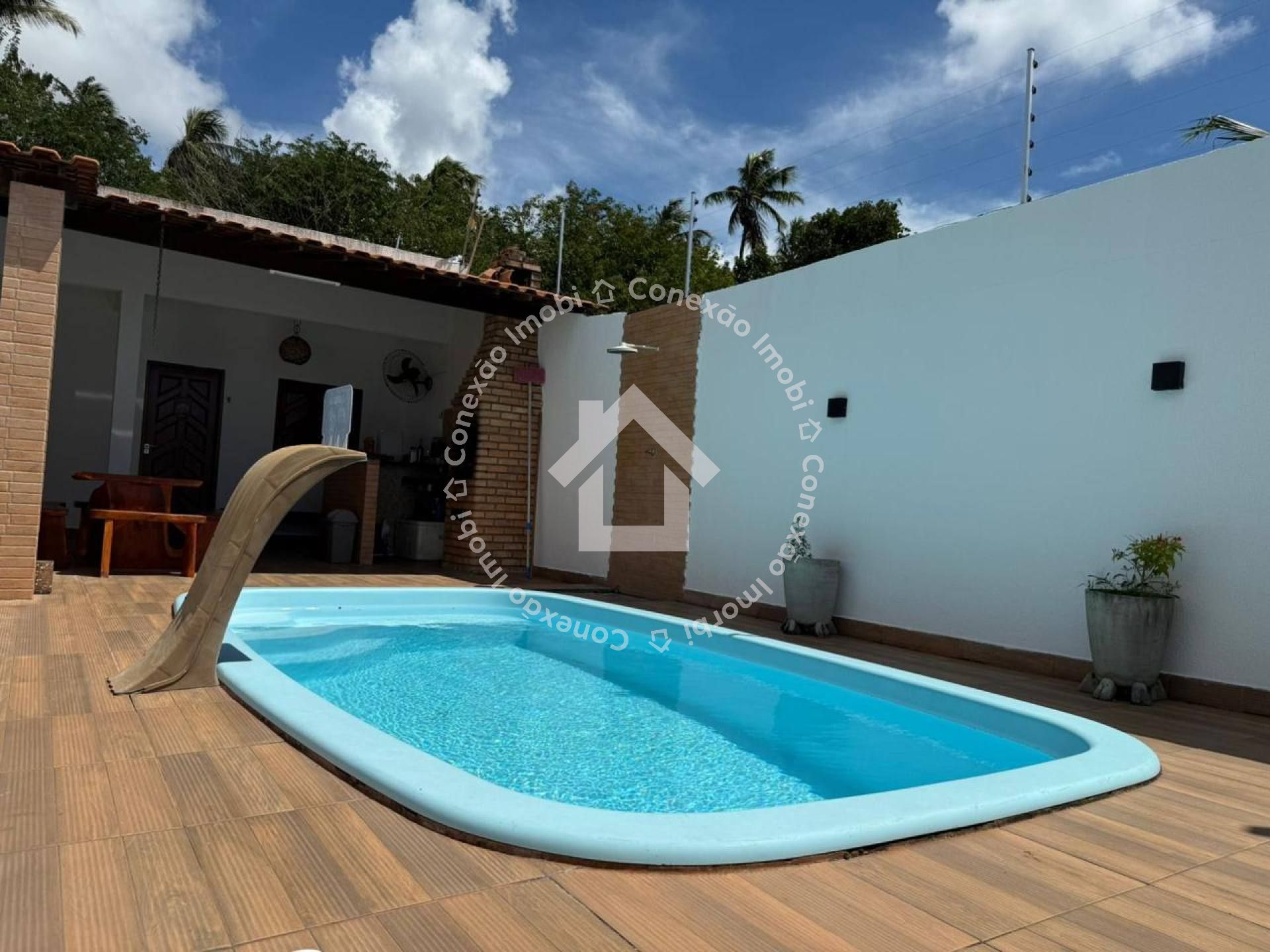Casa à venda em São Cristóvão no povoado Cabrita com 3/4, piscina e área gourmet completa!