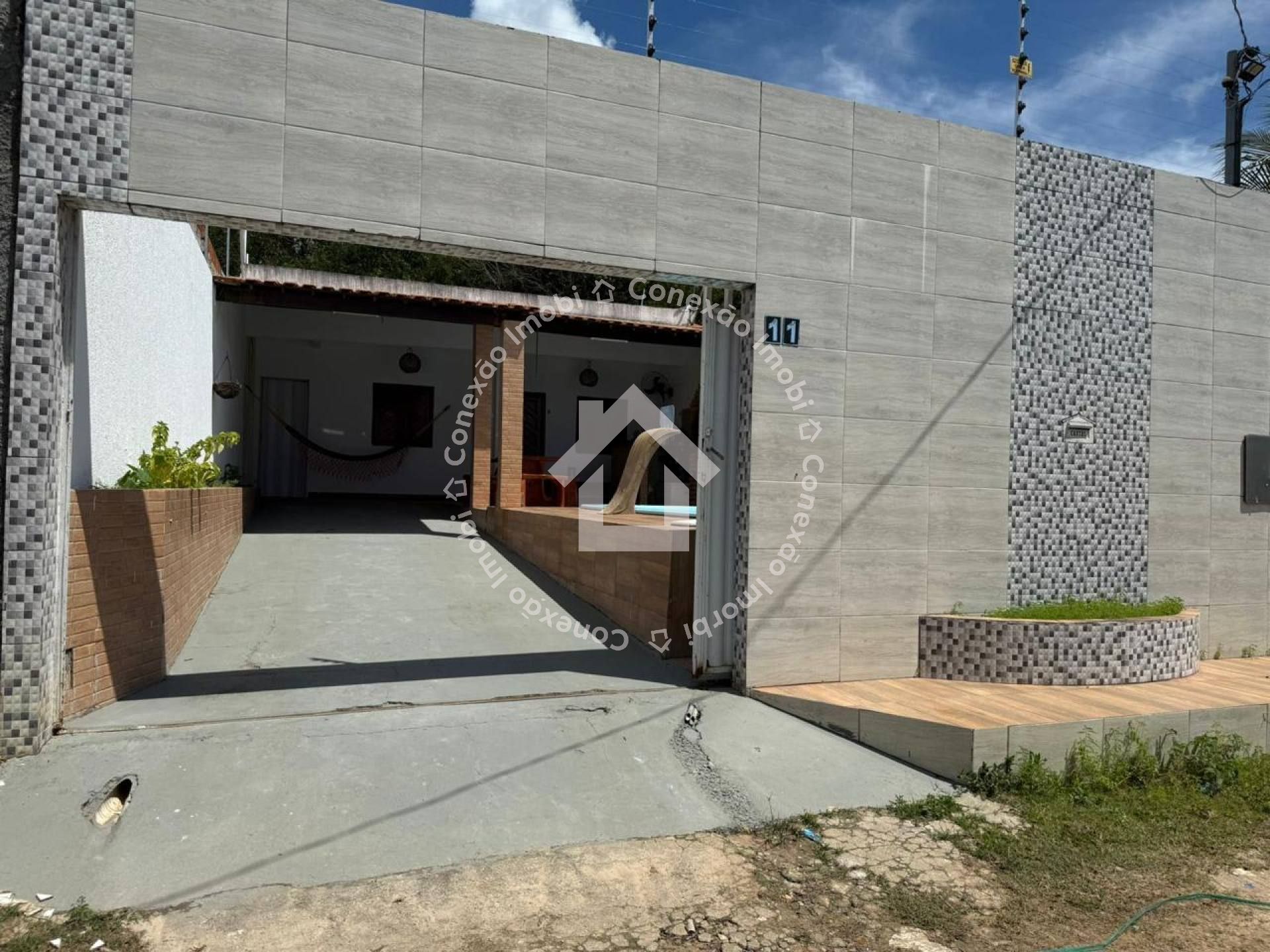 Casa à venda em São Cristóvão no povoado Cabrita com 3/4, piscina e área gourmet completa!