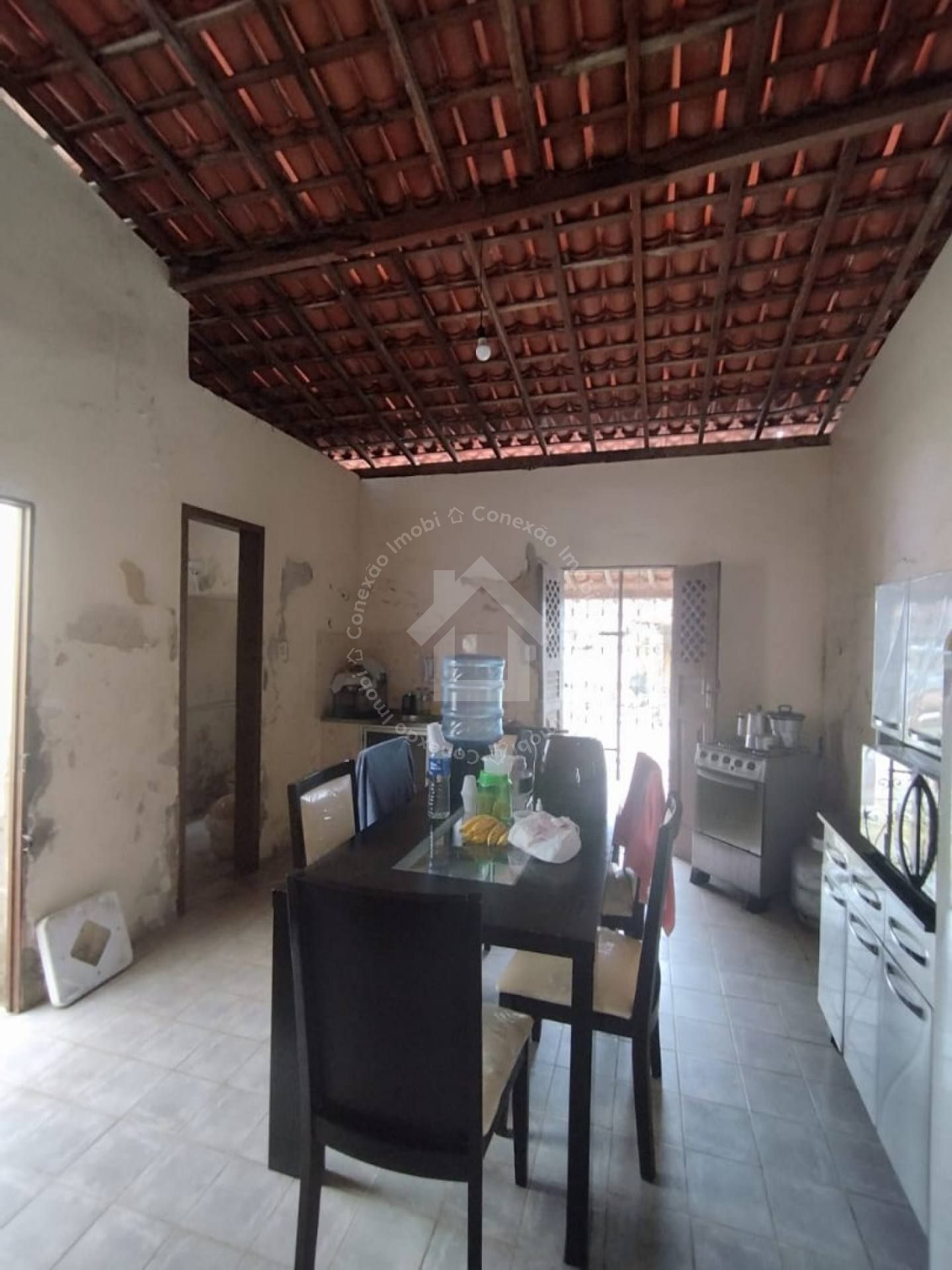 Casa com quintal no Salgado Filho