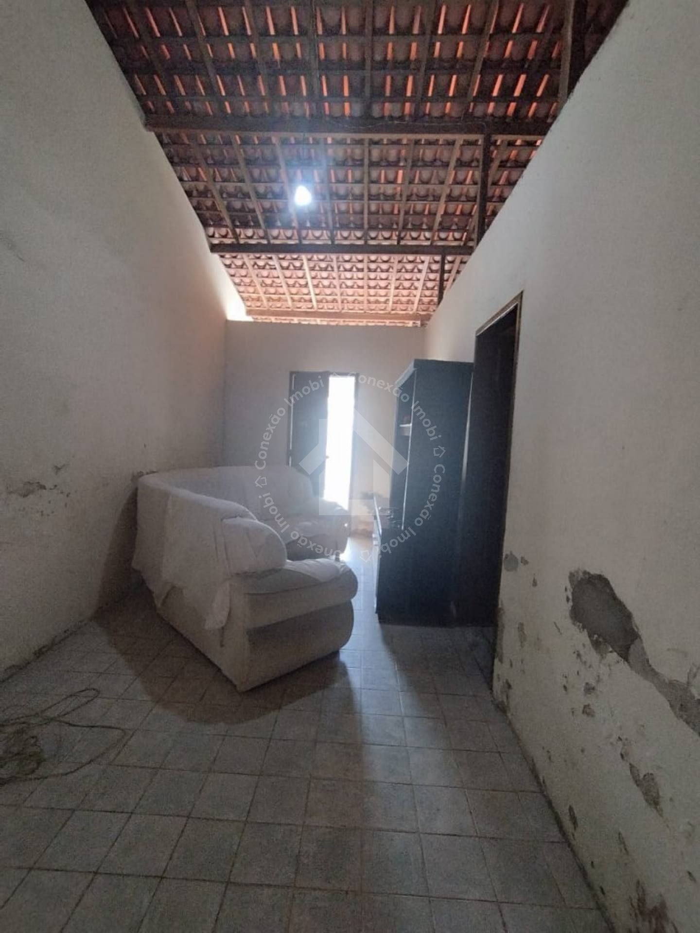 Casa com quintal no Salgado Filho