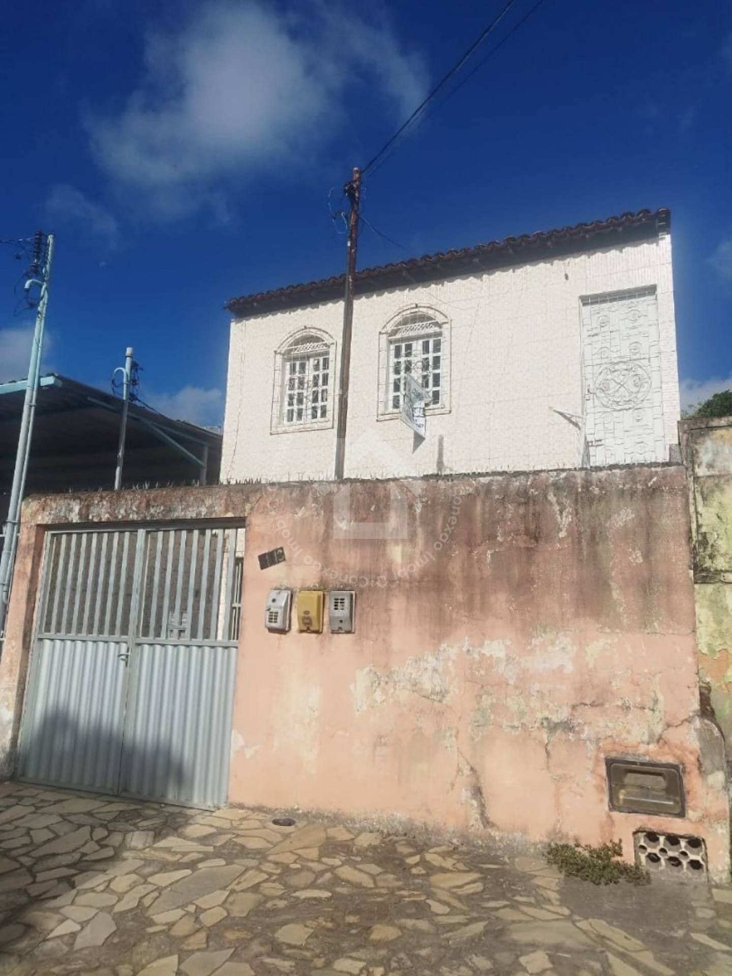 Casa com 2 pavimentos no José Conrado de Araújo