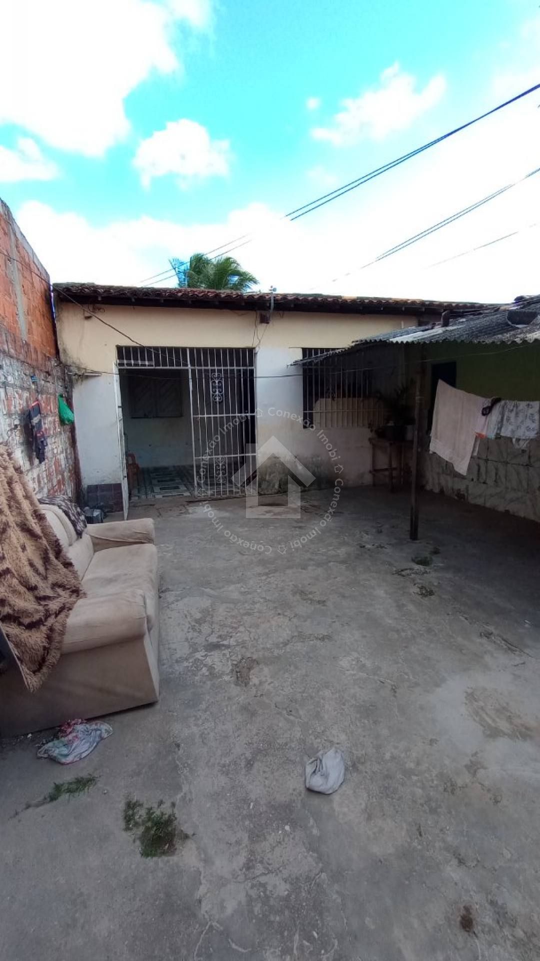 Casa no Eduardo Gomes