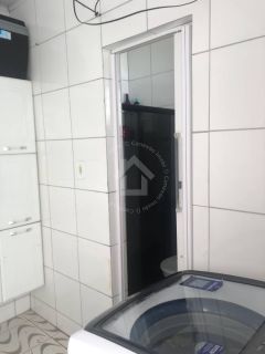 CASA NA FAROLÂNDIA