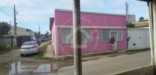 Casa de esquina lajeada no Mosqueiro | 3 Quartos