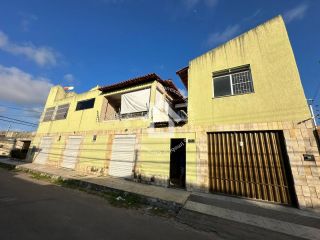 Casa de Esquina no Bairro Aeroporto